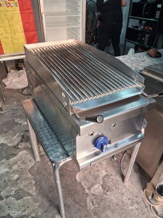 Parrilla Repagas piedra volcánica