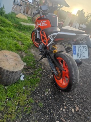 KTM 390 Duke Naranja/Blanca