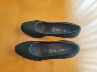 Zapatos de ante Marco Tozzi negros