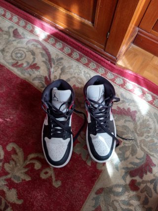 Nike Air Jordan 1 Mid