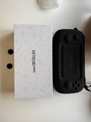 Retroid Pocket 4 Pro Crystal Nueva