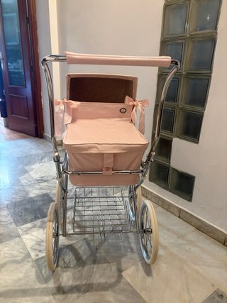 Coche de muñecas BBLux rosa Ñ