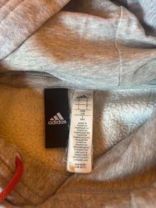 Sudadera Adidas gris con número 49