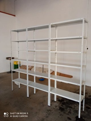 Mobiliario de tienda