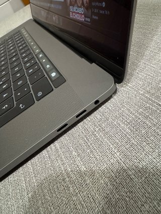 MacBook Pro 15 A1707 16GB RAM 512GB SSD