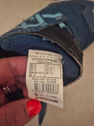 Scarpe trekking bambini Decathlon blu e azzurre
