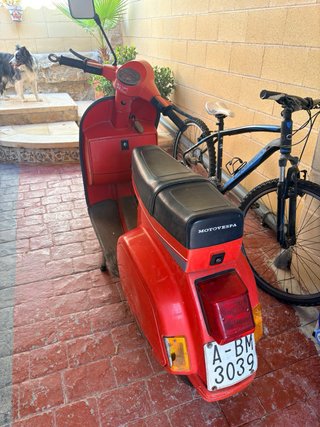 Vespa PK 75 XL Roja