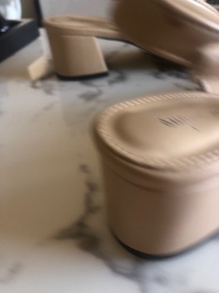 Estilo Miu Miu/Chanel  beige y negro