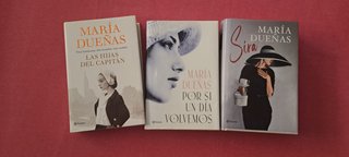 Lote de tres novelas de María Dueñas