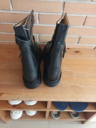Botas militares negras