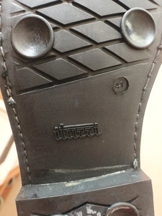 Botas militares negras