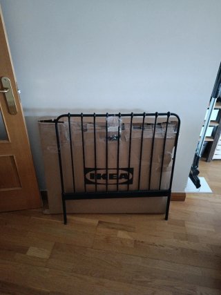 Cama extensible Ikea Minnen negra + somier