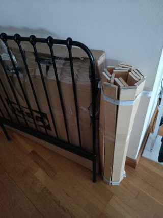 Cama extensible Ikea Minnen negra + somier