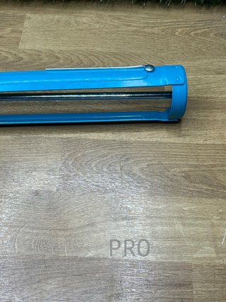 Pistola para sellado de calafateo 310ml Amazon Basics