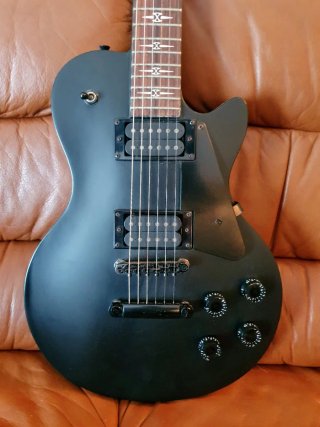 Solo venta! Guitarra Eléctrica Negra Stagg