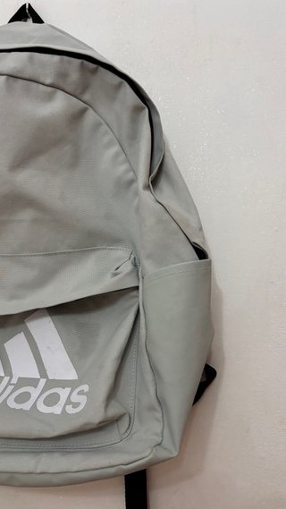 Mochila Adidas Gris