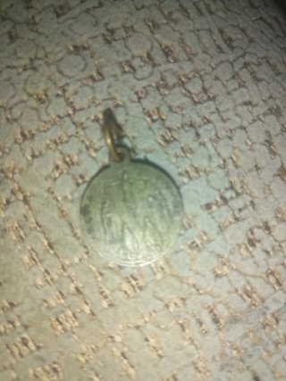 Medalla antigua religiosa