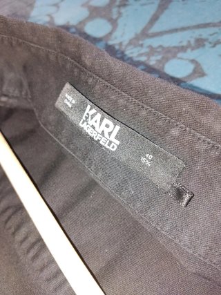 Camisa Karl Lagerfeld Negra.