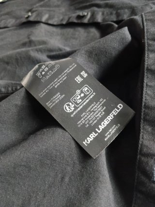 Camisa Karl Lagerfeld Negra.