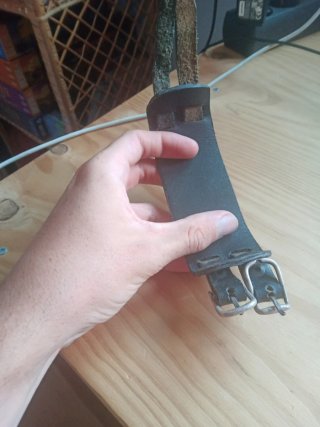 Pulsera cuero negro doble tira