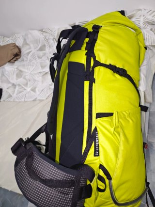 Mochila Mountain Hardwear Verde/Negra
