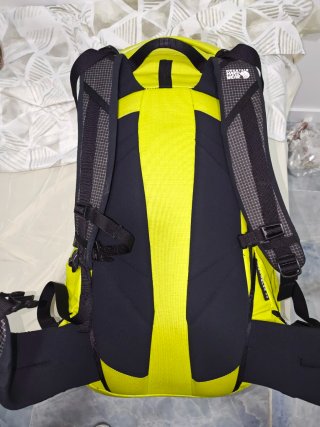 Mochila Mountain Hardwear Verde/Negra