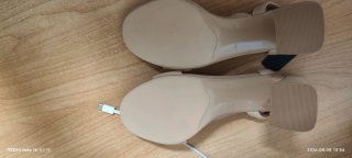 Sandalias Beige Tacón