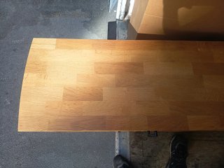 Mesa TV madera con puertas y baldas
