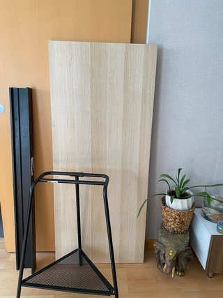 Escritorio IKEA madera claro