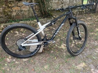 Canyon Lux - Taglia M - 2022