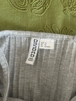 Top H&M Gris Talla XS