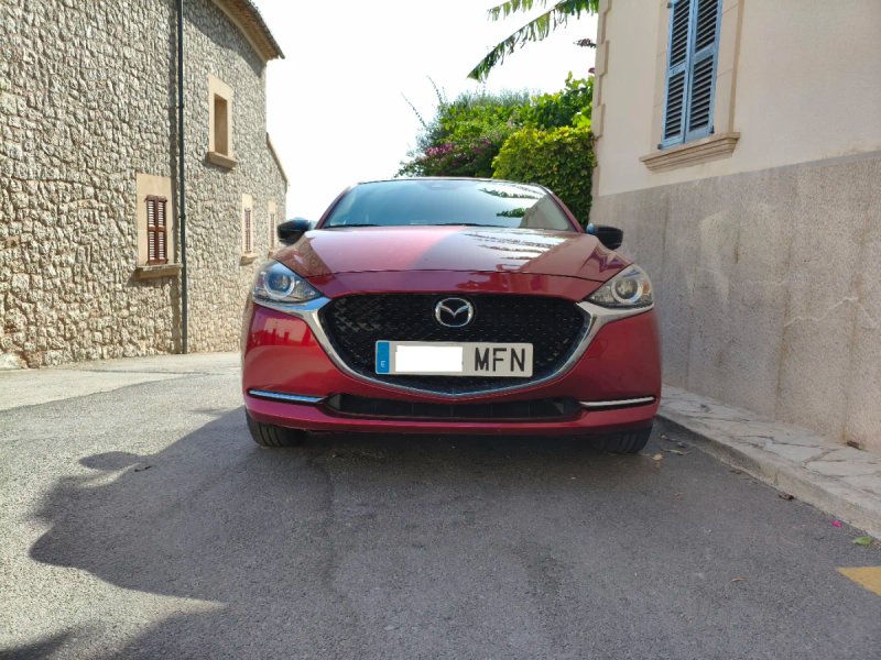Mazda 2 - foto 1