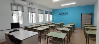 Alquiler de aulas equipadas por horas