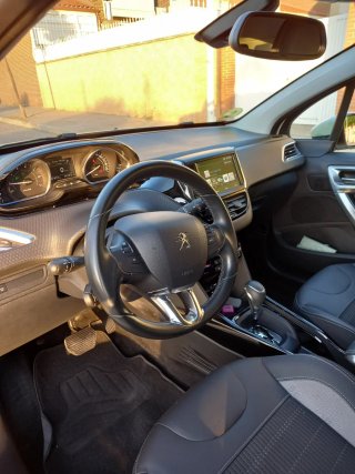 Peugeot 2008 2019