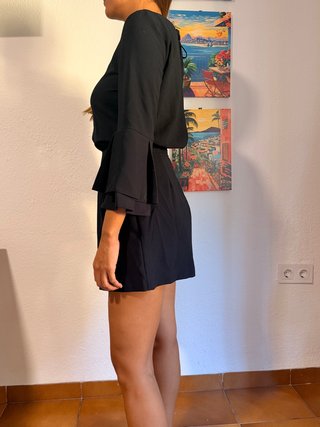 Vestido azul manga acampanada