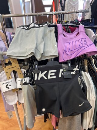 Conjunto deportivo Nike y Puma