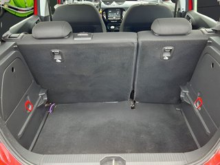 Opel Corsa 1.4 Selective 66 kW (90 CV)