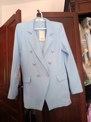 Chaqueta azul fina