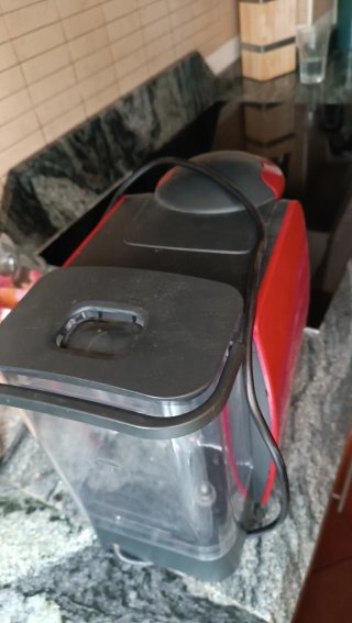 Cafetera Tassimo Bosch Roja