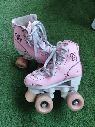 Patines rosas talla 28