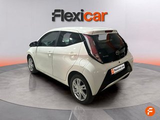 Toyota Aygo 1.0 70 x-play