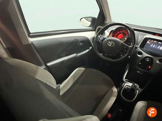 Toyota Aygo 1.0 70 x-play