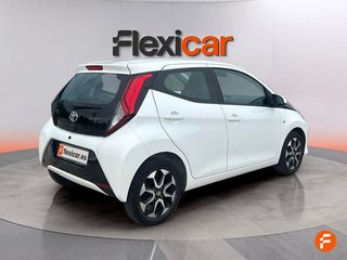 Toyota Aygo 1.0 70 x-play
