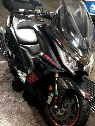 Kymco Ak 550