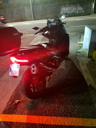 Kymco Ak 550