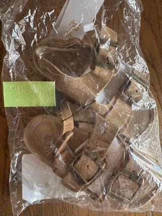 Sandalias niño hebilla ajustable