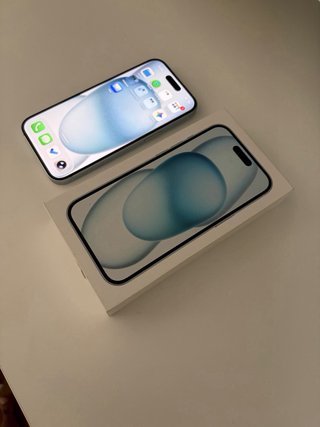 iPhone 15 128GB Blanco con Garantía