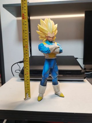 Figura Vegeta Super Saiyan 3