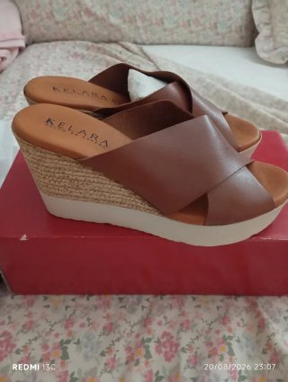 Sandalias cuña piel KELARA talla 37
