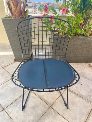 Silla Diseño Bertoia con Cojín Piel Negra